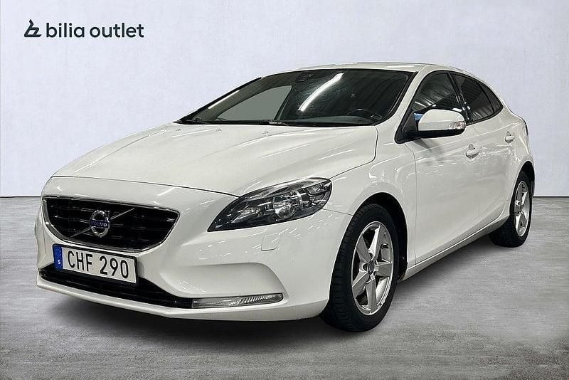 Vit Begagnad 2013 Volvo V40 Kinetic Halvkombi | 104 900 kr (Marknadspris) - Bild 1/3