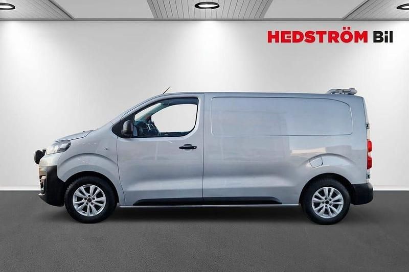 Begagnad Citroën Jumpy 124 HK (91 kW) 2016 Silver Minibuss