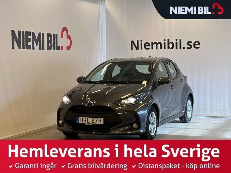 Grå Begagnad 2022 Mazda 2 Halvkombi | 189 900 kr (Marknadspris) - Bild 1/3