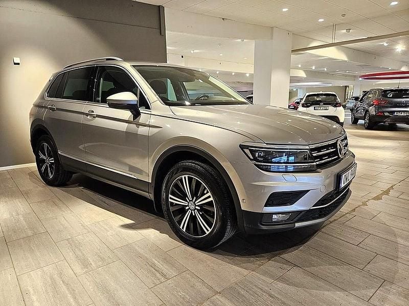 Begagnad VW Tiguan Active 192 HK (141 kW) 2019 Grå SUV