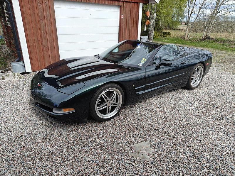 Grön Begagnad 2000 Chevrolet Corvette Cab | 210 000 kr (Marknadspris) - Bild 1/2