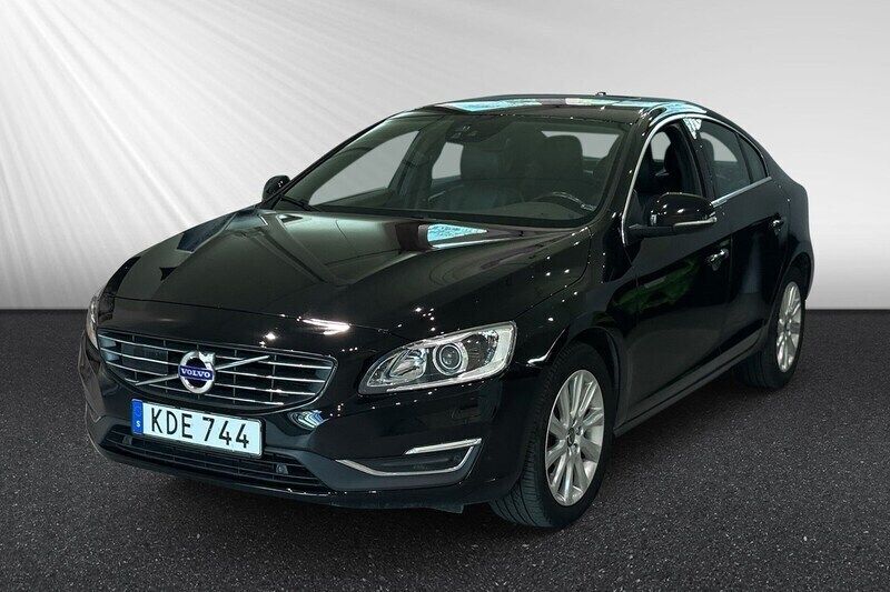 Svart Begagnad 2017 Volvo S60 Business Edition Sedan | 204 400 kr (Marknadspris) - Bild 1/4