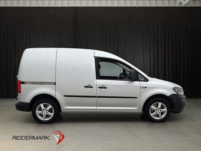 Begagnad VW Caddy 75 HK (55 kW) 2016 Silver Minibuss