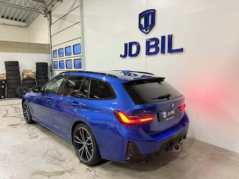Begagnad BMW 330 M Sport 292 HK (214 kW) 2023 Blå Kombi