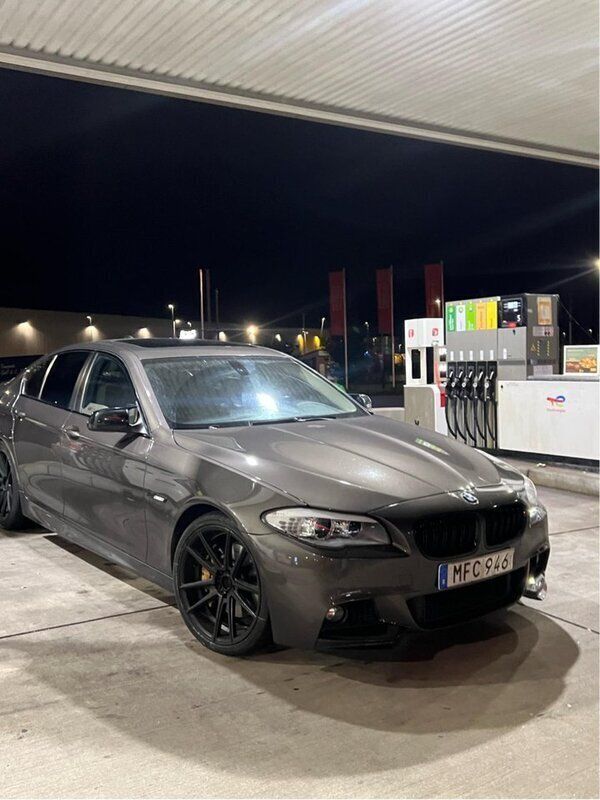Brun Begagnad 2012 BMW 535 Sedan | 80 000 kr - Bild 1/4