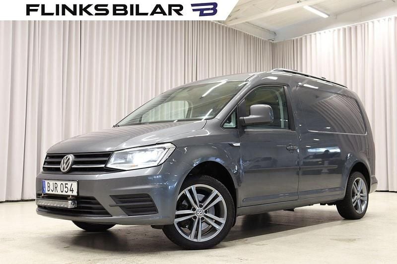 Ljusgrå (indiumgrå metallic) Begagnad 2017 VW Caddy Maxi Minibuss | 119 900 kr (Lite dyr) - Bild 1/4