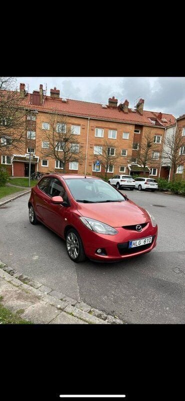Röd Begagnad 2008 Mazda 2 Halvkombi | 33 500 kr (Superpris) - Bild 1/4