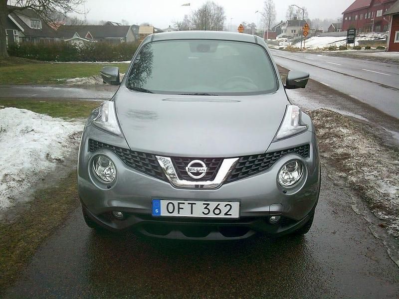 Begagnad Nissan Juke Tekna 116 HK (85 kW) 2016 Grå SUV
