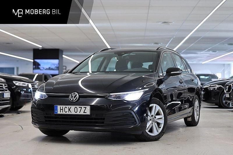 Svart Begagnad 2021 VW Golf VIII Kombi | 234 900 kr (Lite dyr) - Bild 1/3