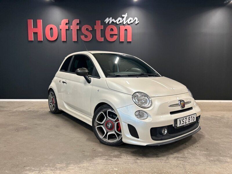Vit Begagnad 2009 Abarth 500 Halvkombi | 99 900 kr - Bild 1/4