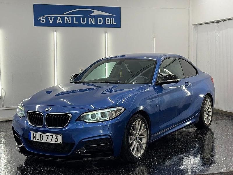Begagnad BMW M235 326 HK (239 kW) 2013 Blå Sportkupé