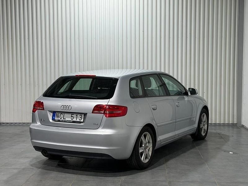 Begagnad Audi A3 Attraction 140 HK (102 kW) 2013 Silver