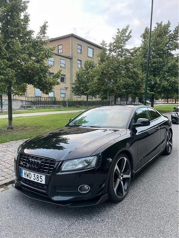 Svart Begagnad 2009 Audi A5 Sportkupé | 75 000 kr (Marknadspris) - Bild 1/4