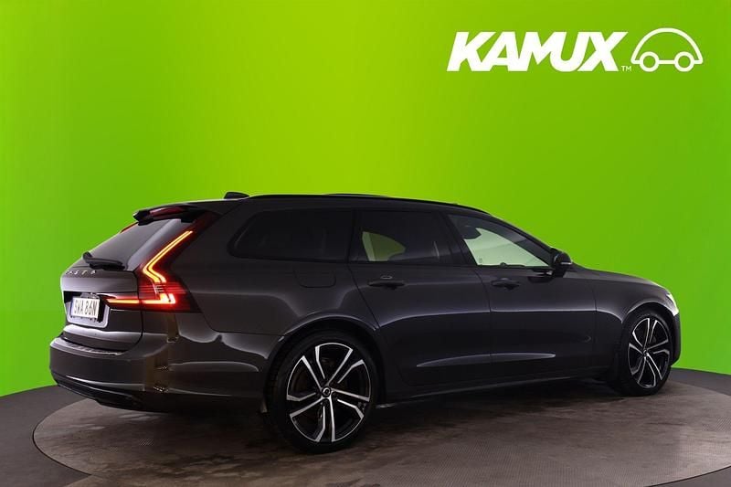 Begagnad Volvo V90 R-Design 455 HK (334 kW) 2022 Silver/grå Kombi