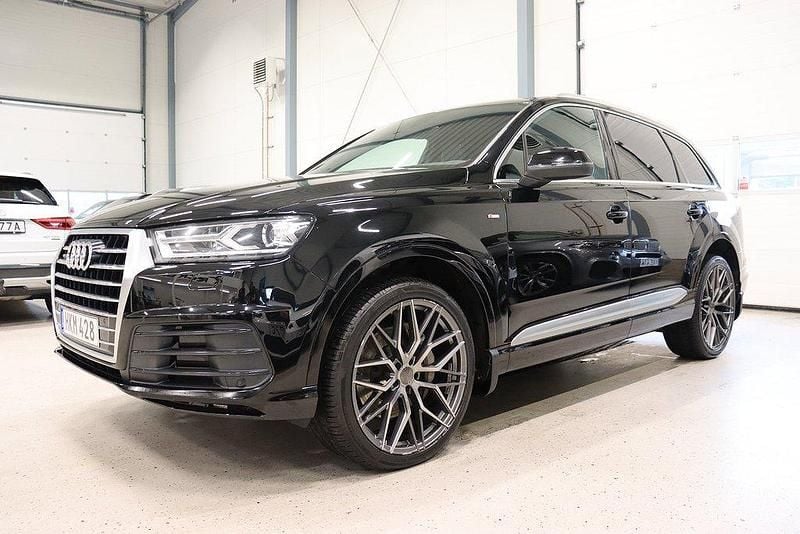 Svart Begagnad 2018 Audi Q7 SUV | 409 900 kr (Bra pris) - Bild 1/4