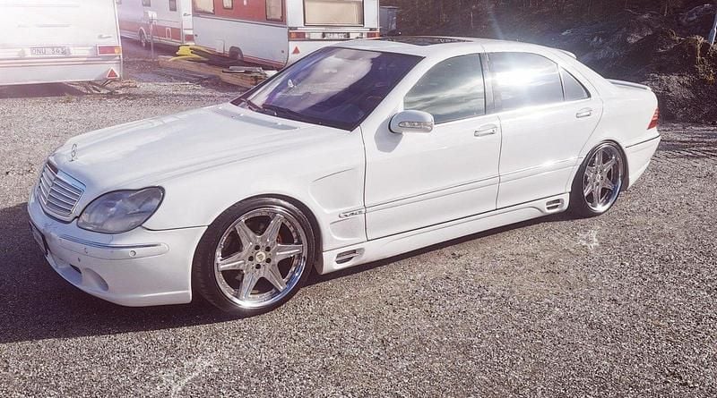 Vit Begagnad 2002 Mercedes S600L Sedan | 120 000 kr - Bild 1/2