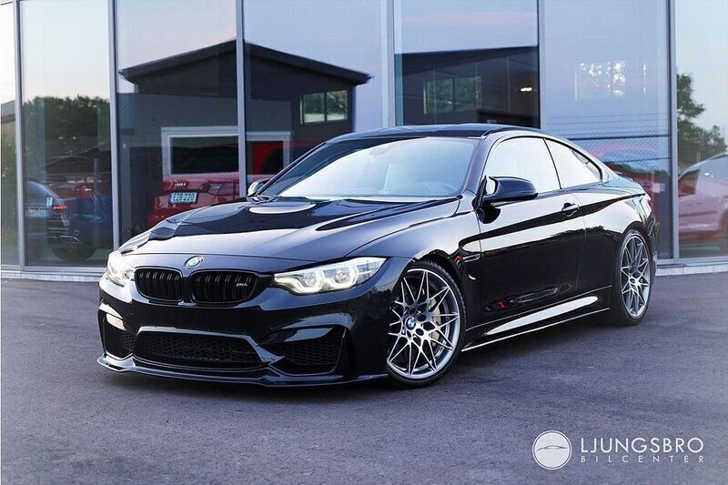 Svart Begagnad 2019 BMW M4 Competition Edition Sportkupé | 679 900 kr (Marknadspris) - Bild 1/4