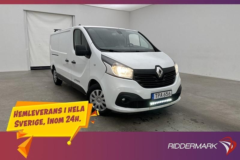 Vit Begagnad 2017 Renault Trafic Van | 134 800 kr (Bra pris) - Bild 1/3