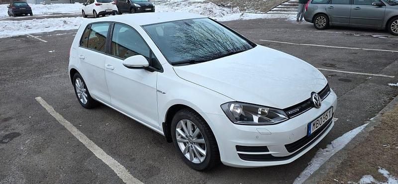 Begagnad VW Golf VII 110 HK (80 kW) 2016