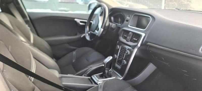 Begagnad Volvo V40 115 HK (84 kW) 2014