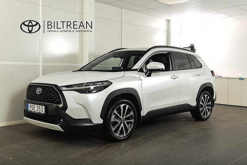 Begagnad Toyota Corolla Cross Executive 197 HK (144 kW) 2022 Vit SUV