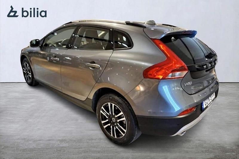 Begagnad Volvo V40 CC Plus 151 HK (111 kW) 2019 Grå Kombi