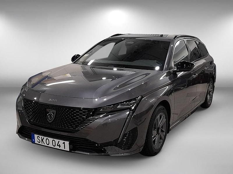 Grå Begagnad 2023 Peugeot 308 GT Kombi | 259 000 kr (Marknadspris) - Bild 1/4
