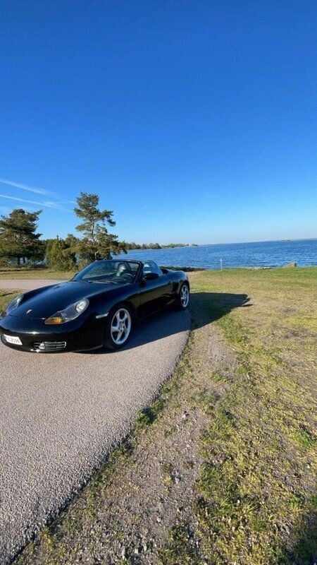 Svart Begagnad 2000 Porsche Boxster Cab | 155 000 kr - Bild 1/4