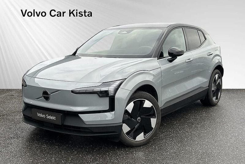 Grå Begagnad 2025 Volvo EX30 Plus SUV | 384 900 kr (Marknadspris) - Bild 1/3