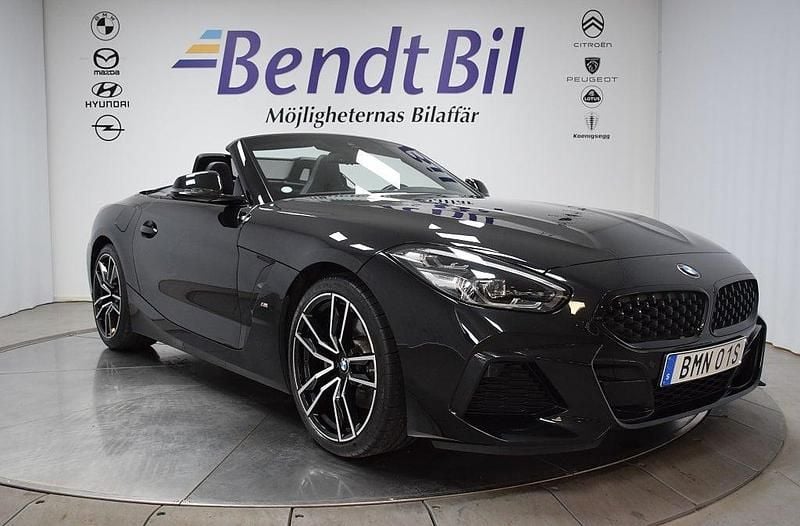 Safirsvart Begagnad 2021 BMW Z4 M Sport Cab | 529 500 kr - Bild 1/3