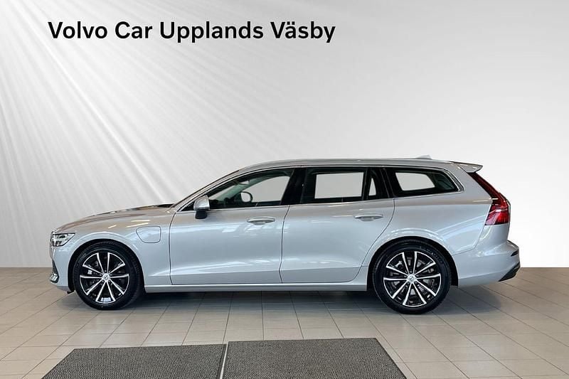 Begagnad Volvo V60 Plus 355 HK (261 kW) 2024 Grå Kombi