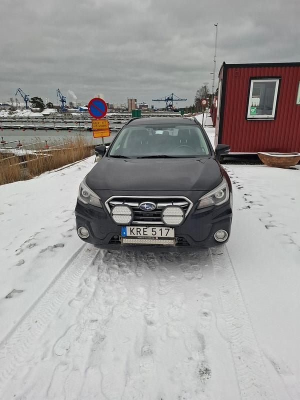 Begagnad 2018 Subaru Outback Sedan | 175 000 kr (Marknadspris) - Bild 1/4