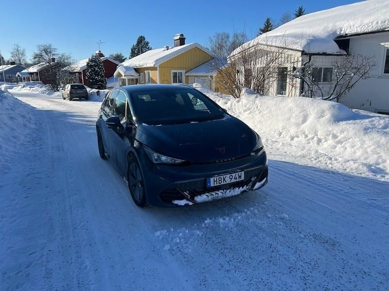 Begagnad Cupra Born 150 kW (204 HK) 2022 Halvkombi
