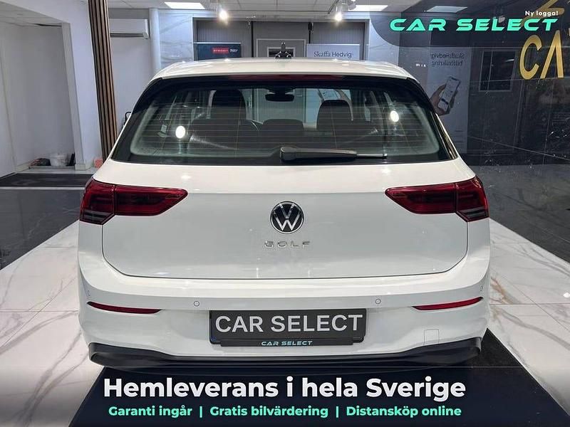 Begagnad VW Golf VIII 112 HK (82 kW) 2021 Vit Halvkombi