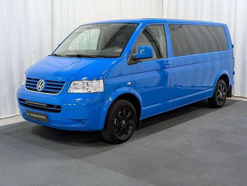 Blå Begagnad 2008 VW Caravelle Comfortline Minibuss | 99 900 kr (Marknadspris) - Bild 1/4