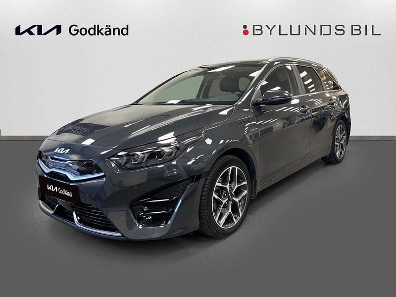 Grå Begagnad 2022 Kia Ceed Sportswagon 2 Kombi | 279 000 kr (Lite dyr) - Bild 1/4