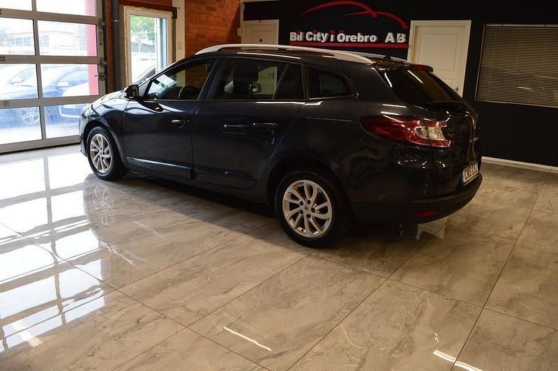Begagnad Renault Mégane III 110 HK (80 kW) 2014 Grå