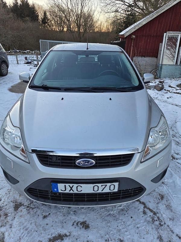 Begagnad 2010 Ford Focus Kombi | 45 000 kr (Dyr) - Bild 1/4