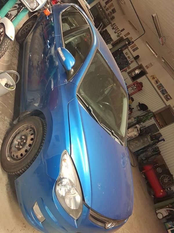 Begagnad Hyundai i30 90 HK (66 kW) 2009 Metallic