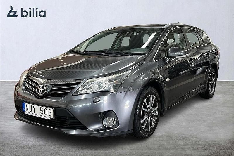 Mörkgrå Begagnad 2013 Toyota Avensis Kombi | 99 900 kr (Marknadspris) - Bild 1/4