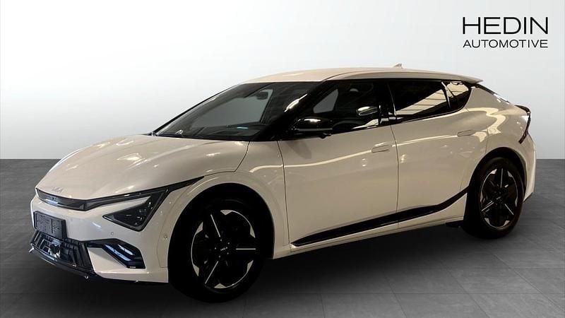 Vit (white) Ny 2025 Kia EV6 GT-Line SUV | 710 400 kr - Bild 1/4