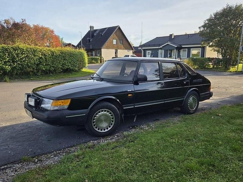 Begagnad 1988 Saab 900 Halvkombi | 27 000 kr - Bild 1/4