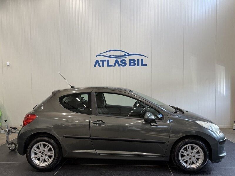Grå Begagnad 2007 Peugeot 207 Halvkombi | 24 900 kr (Marknadspris) - Bild 1/4