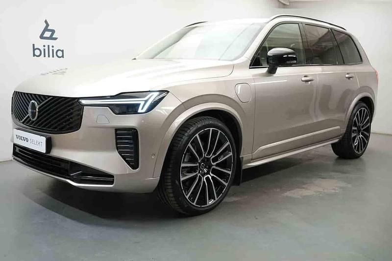 Grå Begagnad 2026 Volvo XC90 SUV | 959 900 kr - Bild 1/1