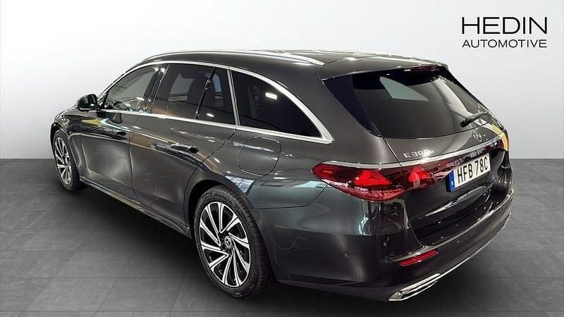 Begagnad Mercedes E300 Avantgarde 204 HK (150 kW) 2024 Grå Kombi