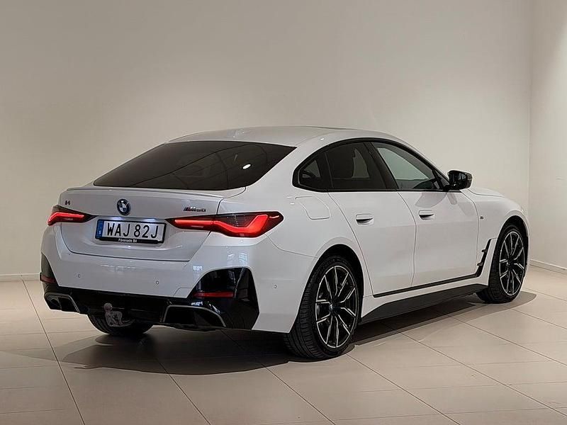 Begagnad BMW i4 M Sport 442 kW (601 HK) 2023 Vit Sedan