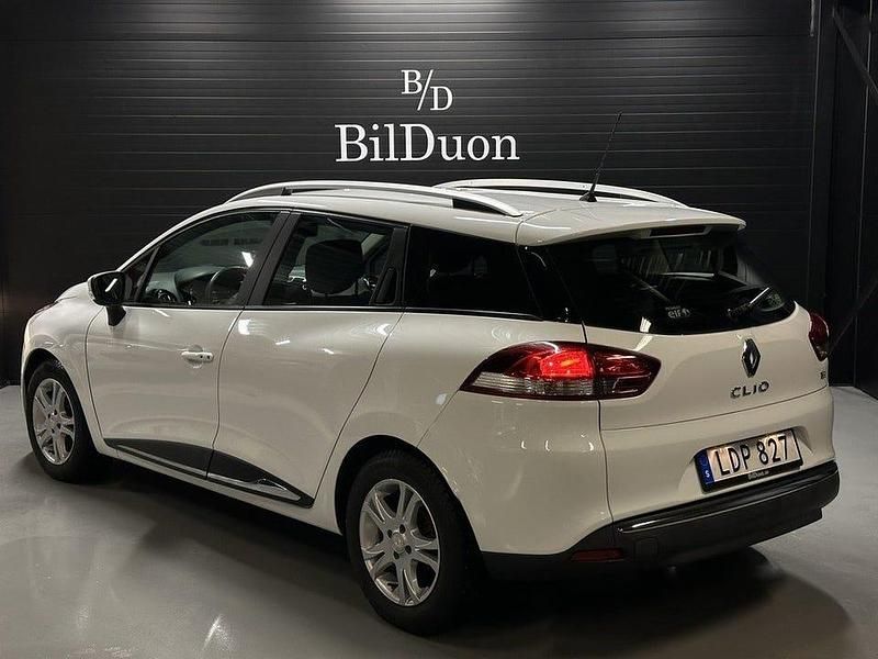 Begagnad Renault Clio IV 90 HK (66 kW) 2016 Vit Kombi