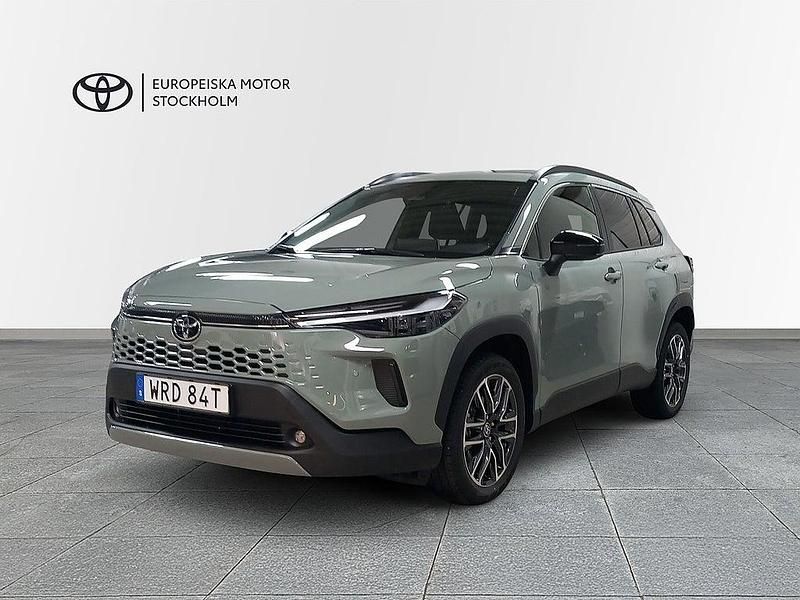 Ny Toyota Corolla Cross Style 140 HK (102 kW) 2025 Grön SUV