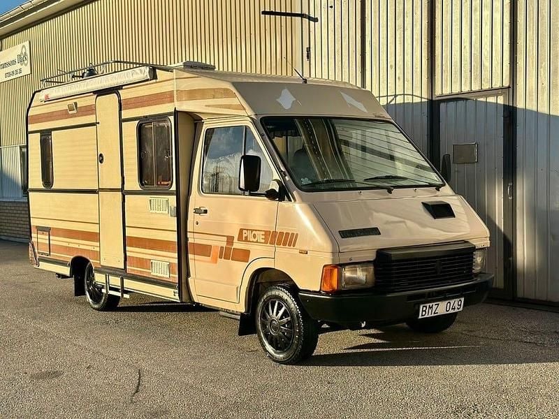 Brun Begagnad 1985 Renault Trafic Minibuss | 59 900 kr - Bild 1/4