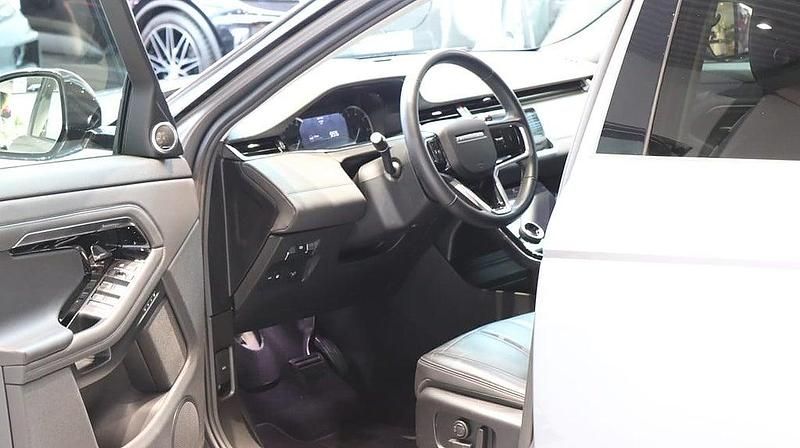 Begagnad Land Rover Range Rover evoque 200 HK (147 kW) 2022 Grå SUV